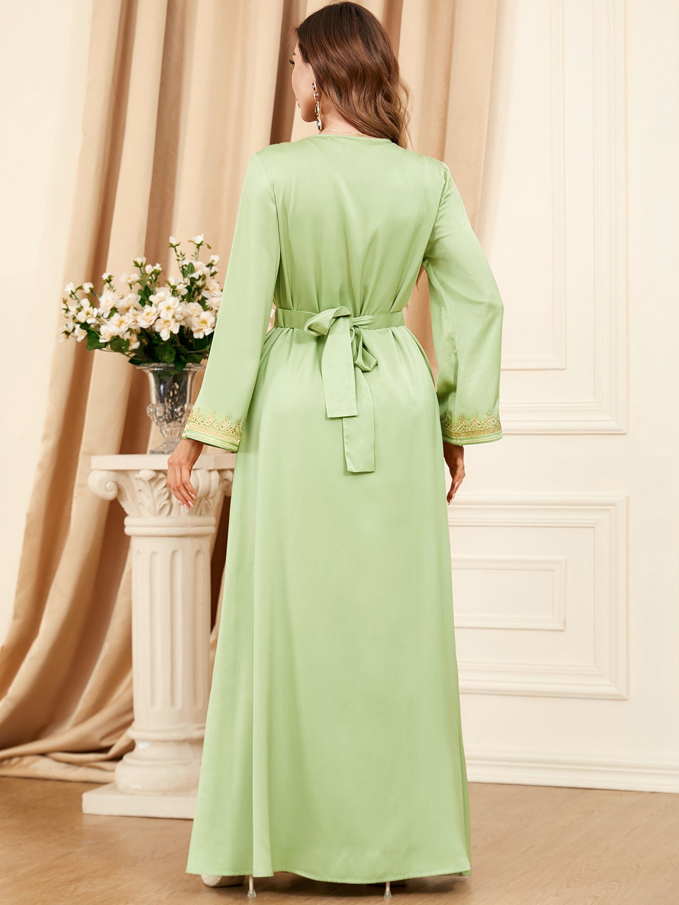 Ensemble Caftan Émane | 2 Pièces  – Robe Longue et Kimono Brodé, Idéal Ramadan & Aïd