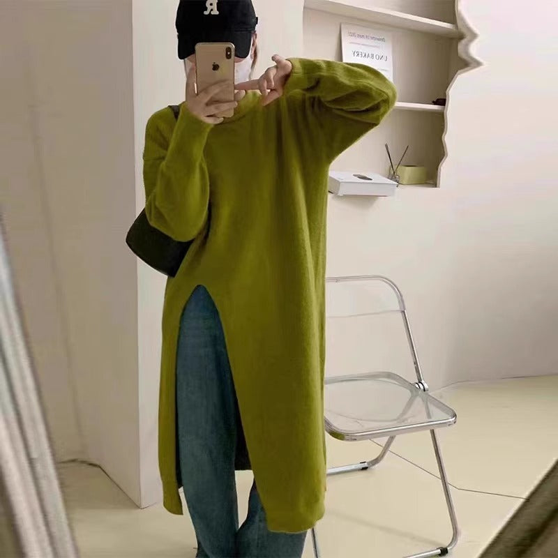 Robe Pull Alia Tricotée Longue à Fente – Style Décontracté Chic & Moderne