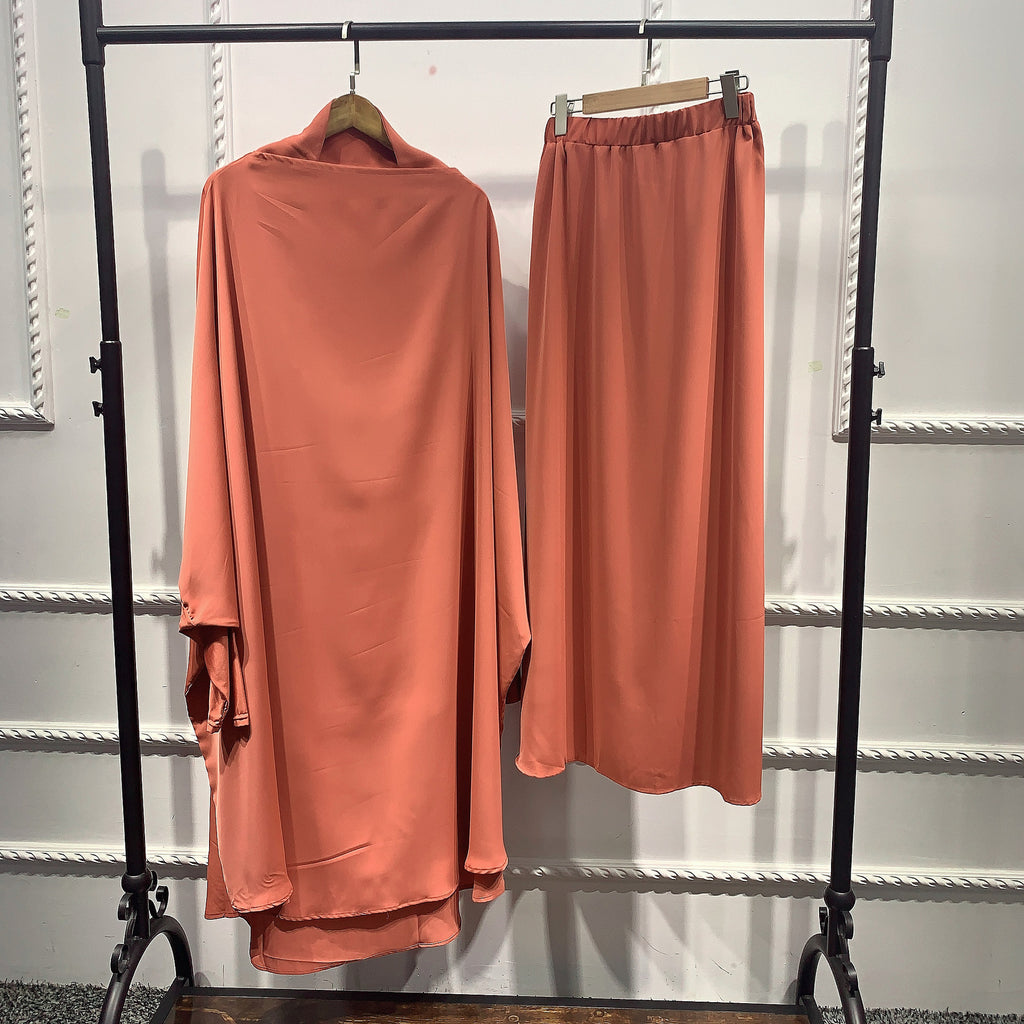 Ensemble Abaya Deux Pièces à Capuche – Robe Ample & Jupe Taille Élastique, Manches Chauve-souris